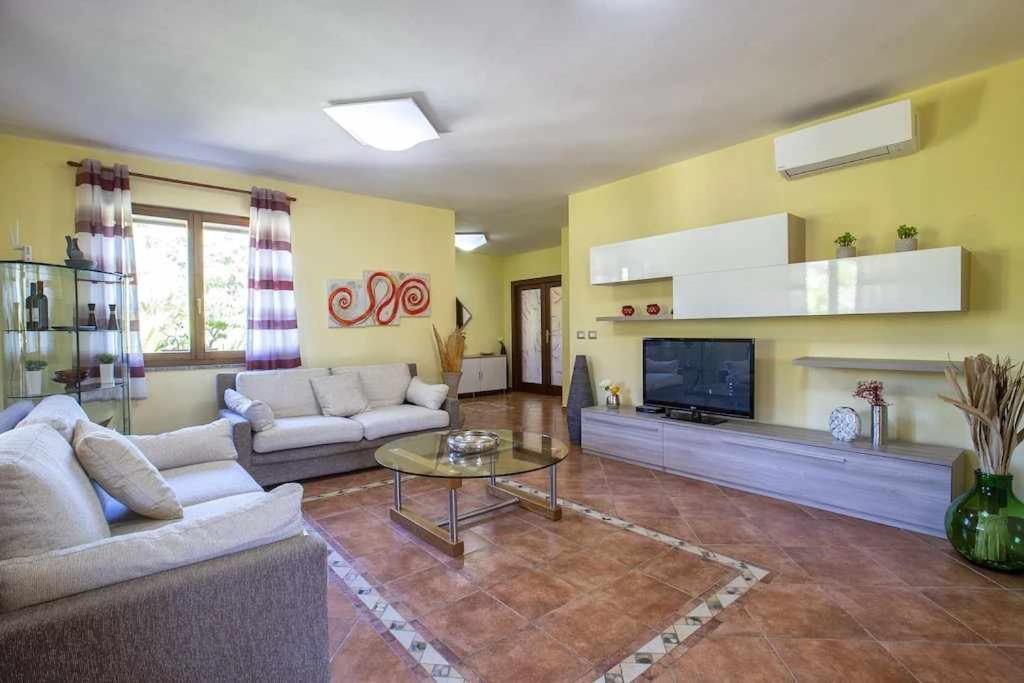 Alghero Villa Mistral per 7 persone Terrazza BBQ AC WiFi Esterno foto
